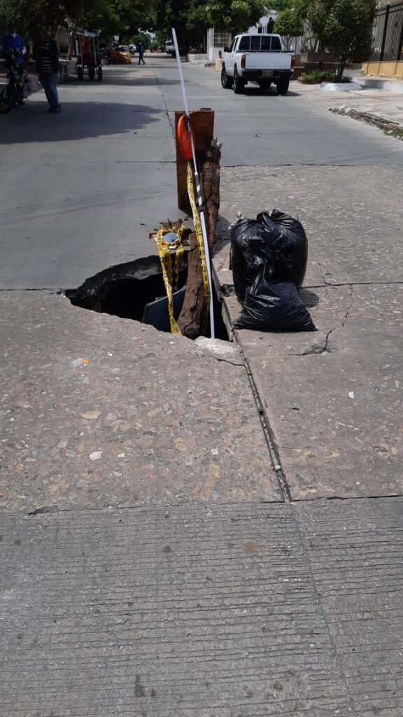 ¡Peligro! Hueco en la calle 52 con carrera 37, denuncia la comunidad 2 e475b536 1b6c 4633 914a 3fbe68bfaa46