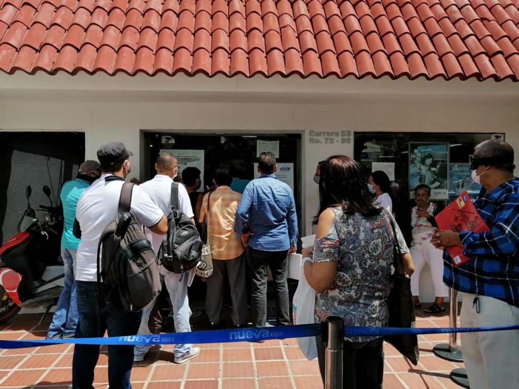 ¿Qué pasa con el distanciamiento físico? ¿Se olvida que el virus sigue activo entre nosotros? Así se evidencia el panorama en la Nueva EPS 1 ecf56011 8814 4d24 92b0 9a605c135032