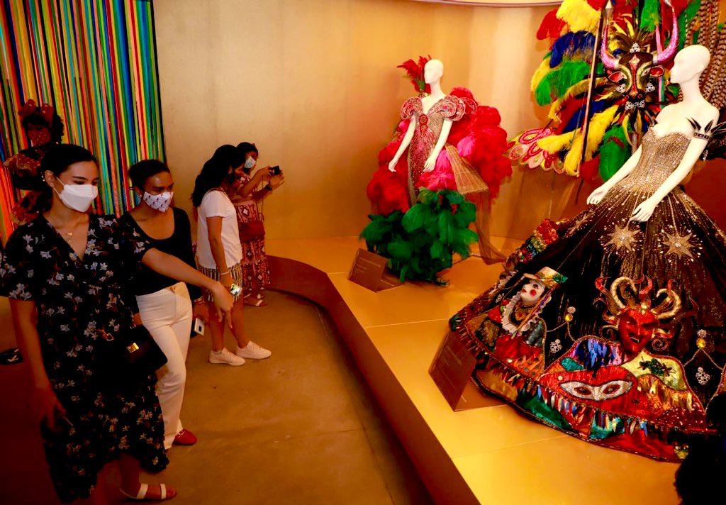 ¡Museo del Carnaval se engalana con visita de Catriona Gray Miss Universo 2018! 2 8b122aad 011e 4c02 b3e9 8e119e69d437