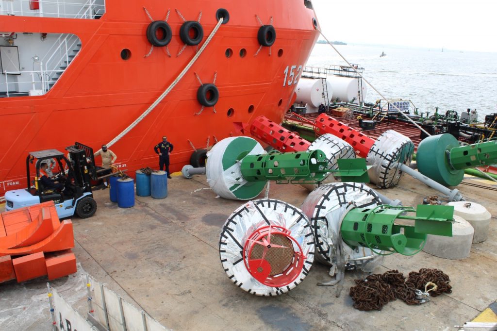 Con material de ayudas a la navegación, zarpó buque ARC 'Roncador' de la Dirección General Marítima a Providencia 1 WhatsApp Image 2020 11 20 at 6.27.58 AM 1