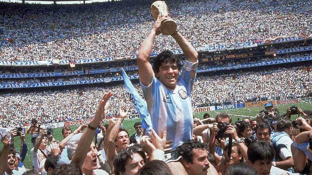 muere diego armando maradona