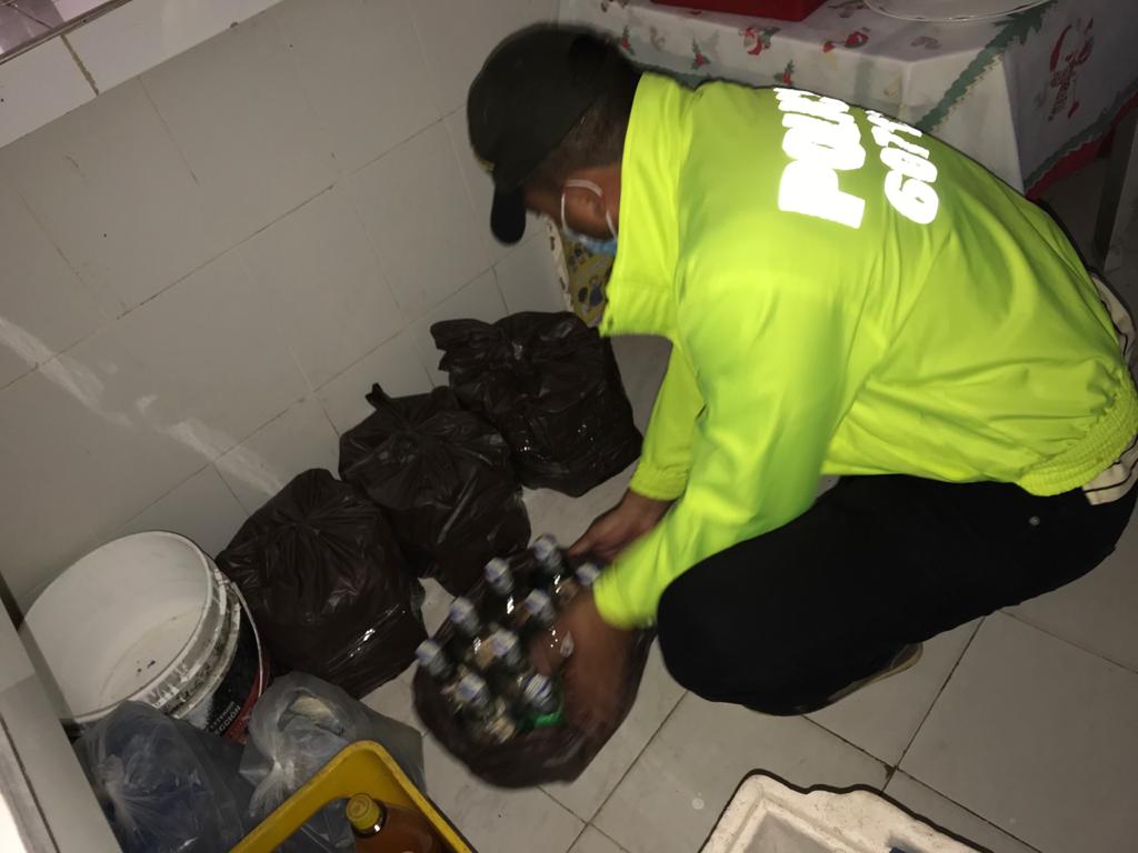 Allanamiento para encontrar el licor
