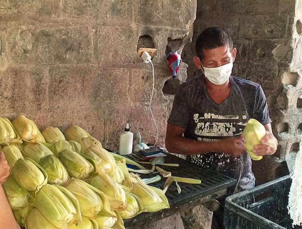 ¡A comer bollo e' yuca! El manjar costeño: sustento económico de muchas familias en Polonuevo 3 cobertura del bollo de yuca hecho por familias de Polonuevo Atlantico