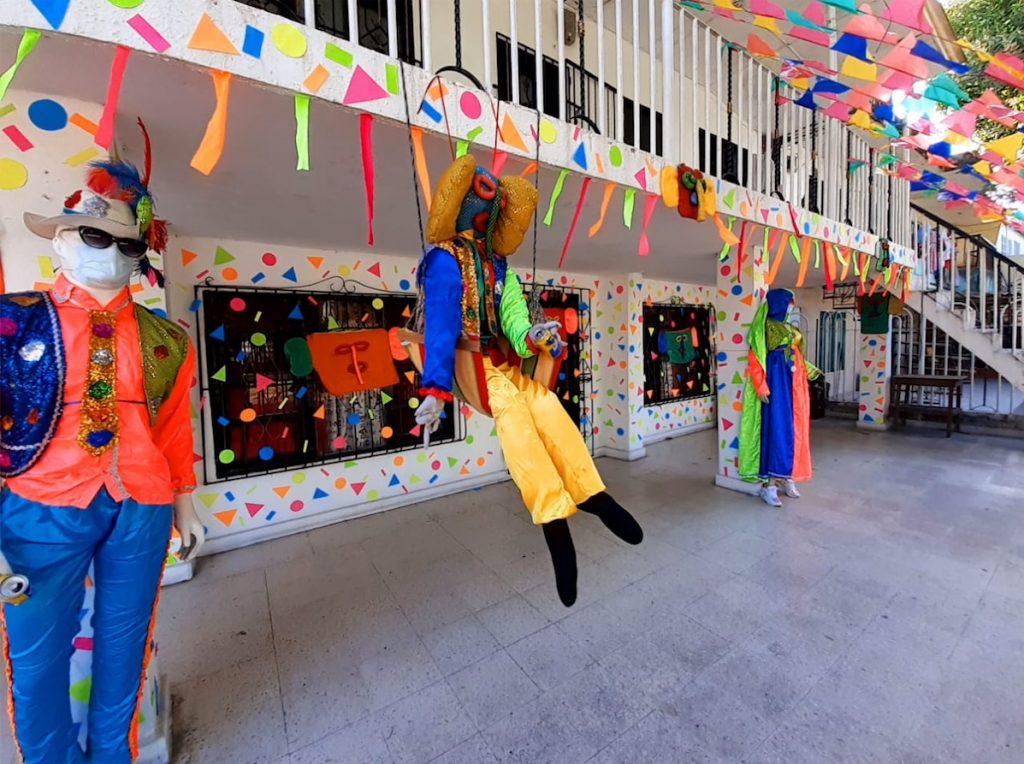 Carlos Arturo Jimenez Mercado ubicado en la carrera 13 33 09 en La Union. ‘Vivo la tradicion en casa.