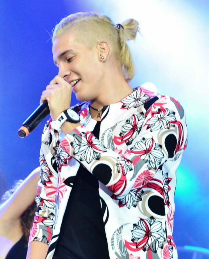 Akanny; un talento que combina la pasión por el canto y el baile 1 Akanny 1