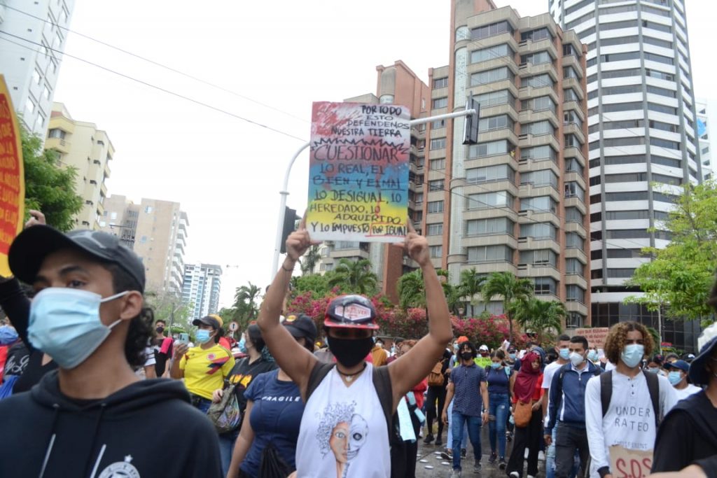 Estudiantes alzan su voz: Marchas en Barranquilla llegan a la Plaza de la Paz para decirle al Gobierno ¡BASTA! 2 WhatsApp Image 2021 05 04 at 4.40.39 PM 1