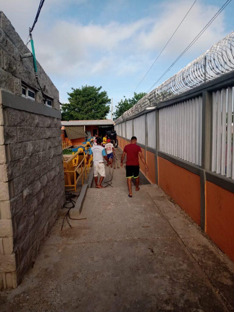 C.R.A advierte que manejo inescrupuloso de compuertas en embalse El Guajaro podria generar riesgos en zonas aledanas. 4