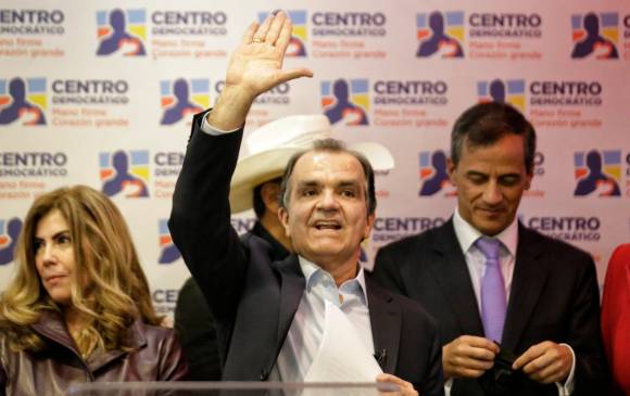 Recordamos video de 'Juanpa y Zurriaga' que se viralizó en medio de elecciones donde Zuluaga perdió y Santos quedó como nuevo jefe de Estado 3 Oscar Ivan Zuluaga nuevamente elegido como candidato a la presidencia por el Centro Democratico para las elecciones 2022