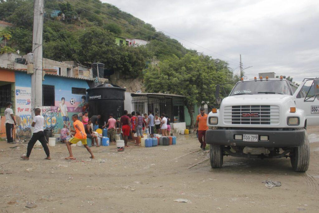 En Villa Tabla, familias viven con el miedo inminente a que un derrumbe les lleve sus casas 1 cbbe4a49 9717 4fc6 9468 f25f504f15ad