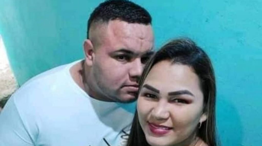 Con pico de botella y bala matan a joven, dos días después que asesinaran a su marido 2 Con pico de botella y bala matan a joven dos dias despues que asesinaran a su marido