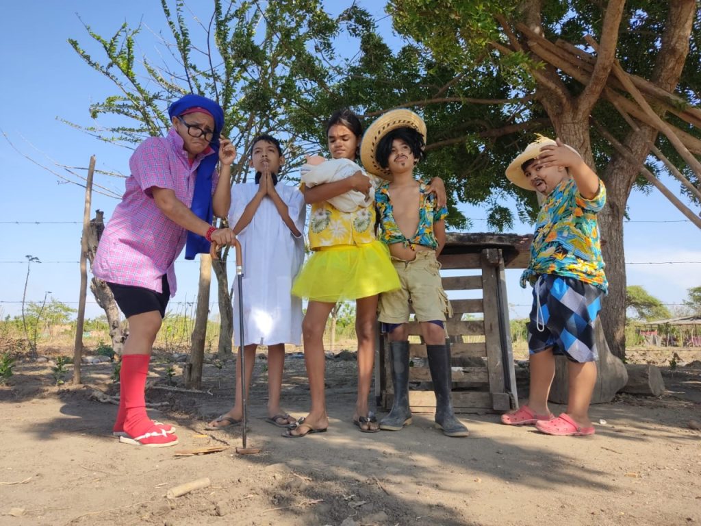 Lo que comenzó por un castigo se convirtió en un Hobbie: Un tal Dustin, el niño que saca sonrisas con sus morisquetas 4 Lo que comenzo por un castigo se convirtio en un Hobbie Un tal Dustin el nino que saca sonrisas con sus morisquetas