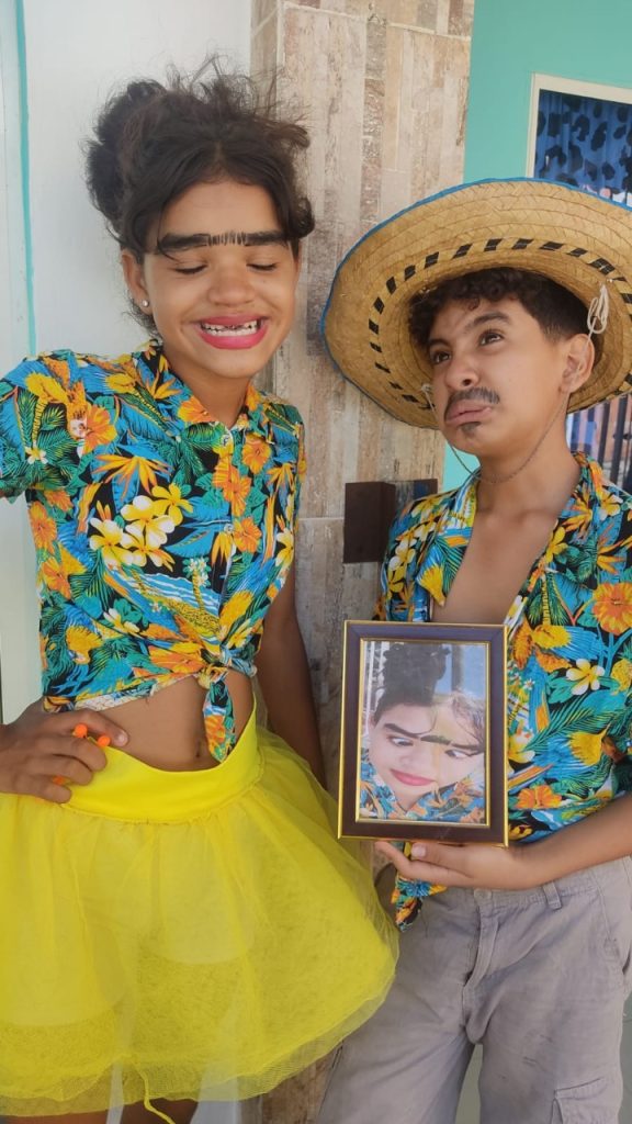 Lo que comenzó por un castigo se convirtió en un Hobbie: Un tal Dustin, el niño que saca sonrisas con sus morisquetas 2 Lo que comenzo por un castigo se convirtio en un Hobbie Un tal Dustin el nino que saca sonrisas con sus morisquetas 3