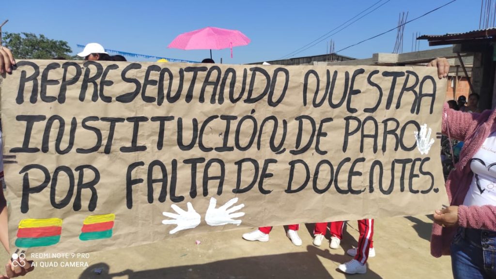 Por falta de docentes padres de familia protestan en la alcaldia de Santa Rosa del Sur 2 1