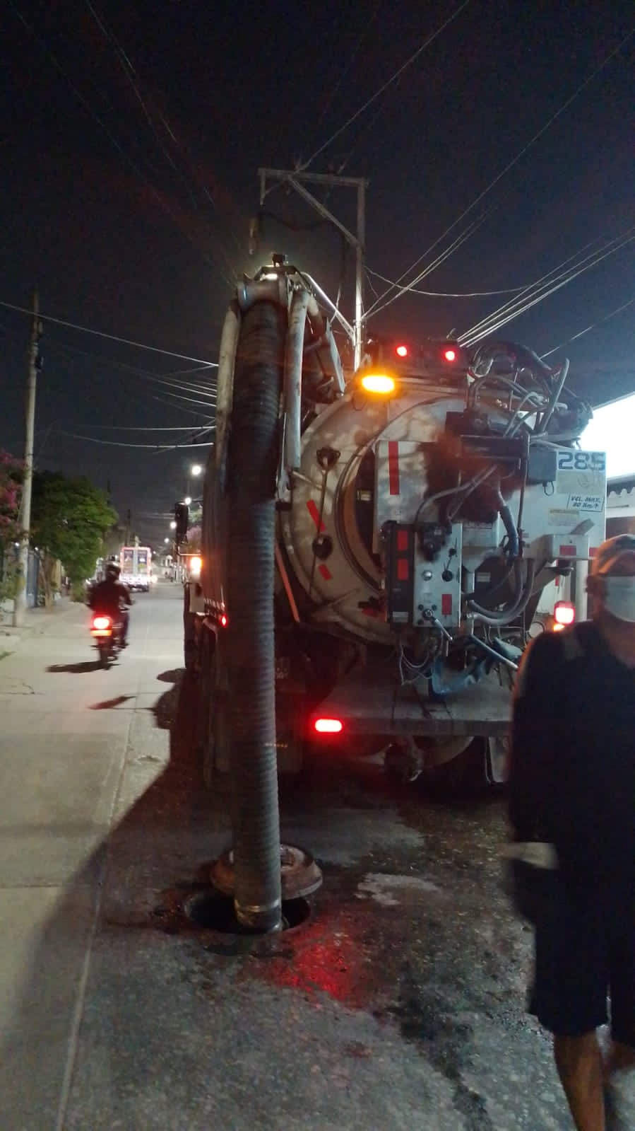 Triple A aclara situación denunciada por moradores del barrio Buenos Aires sobre aguas residuales 2 Aguas residuales barrio Buenos Aires 2