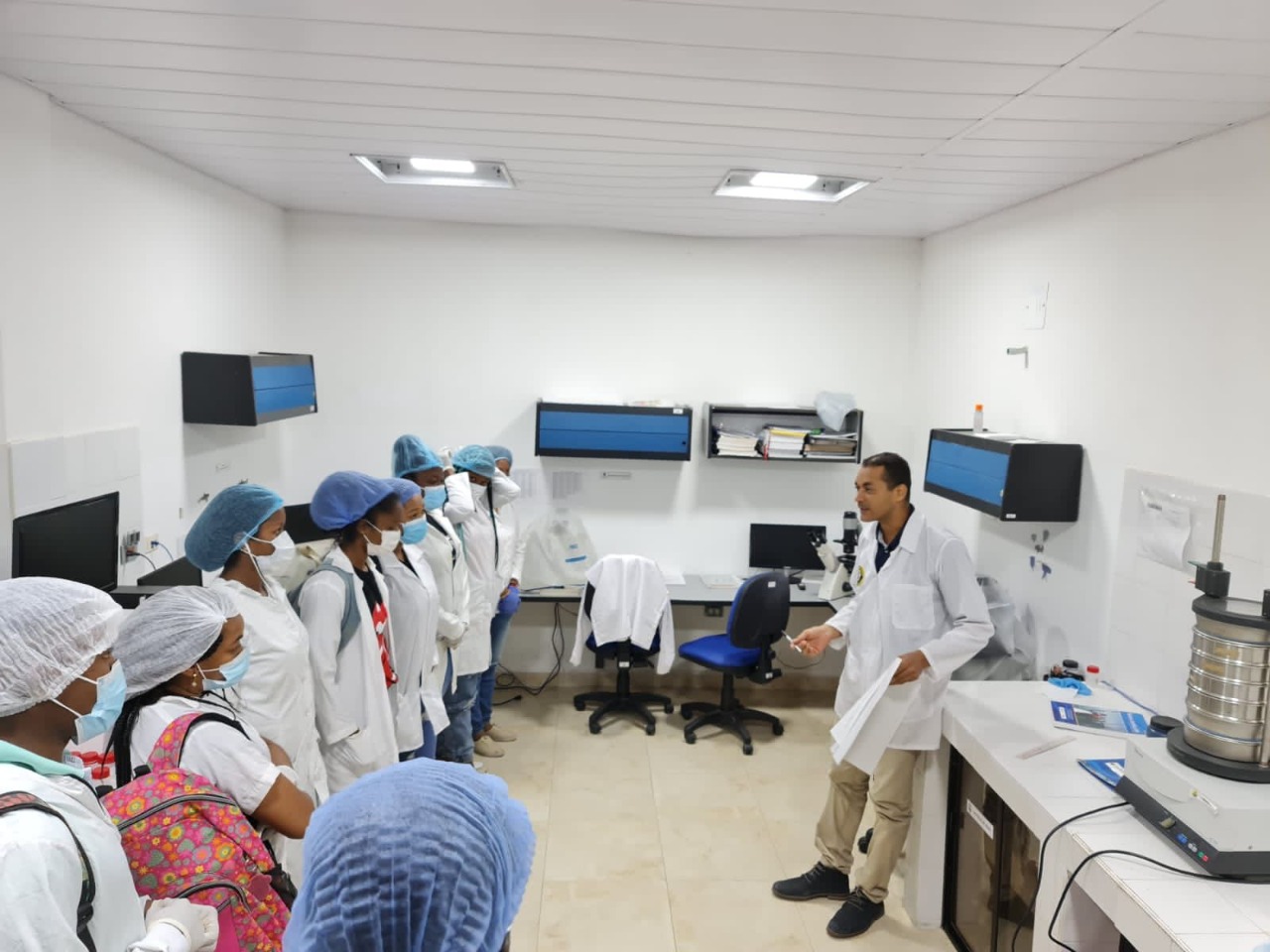Dimar continúa comprometida con la educación del Pacífico colombiano 3 BOLETIN DE PRENSA N 2