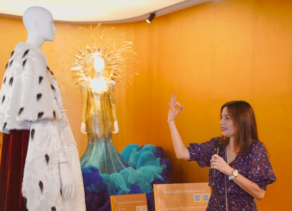 Al Museo del Carnaval llega réplica del vestido de Alicia Lafaurie, primera reina de las carnestolendas 5 Al Museo del Carnaval llega replica del vestido de Alicia Lafaurie 4