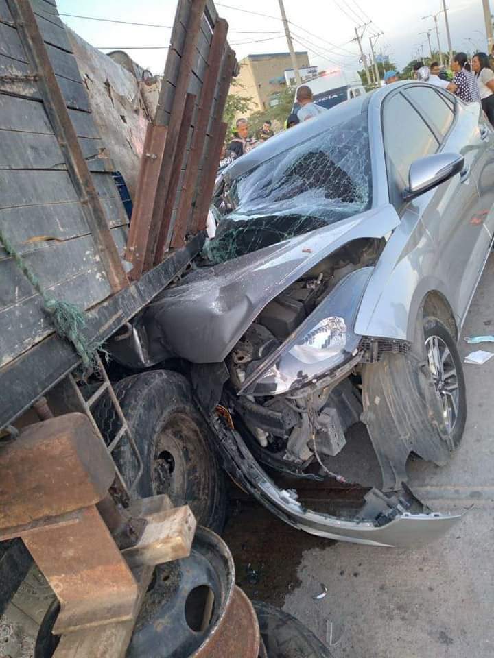 Se accidento Oscar Gamarra cantante de musica vallenata 4