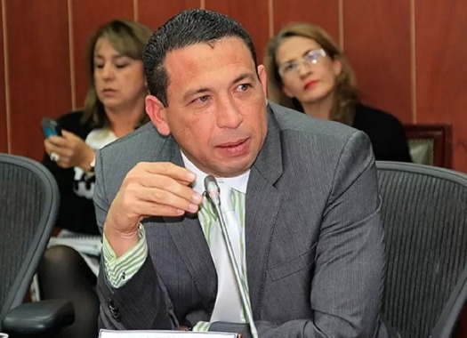 Laureano Acuna denuncio amenazas en su contra