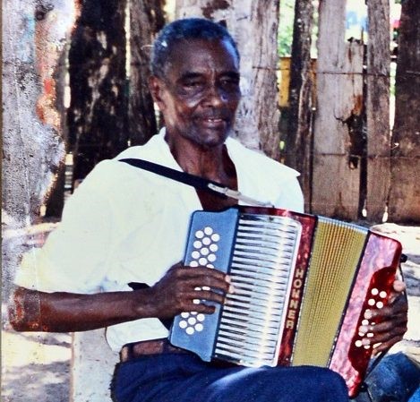 Samuel Antonio Martínez Muñoz el juglar de La Loma. 2