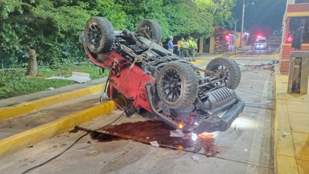 Varias personas heridas dejó accidente de vehículo que chocó contra caseta del peaje de Puerto Colombia 1 2f8d8934 1f9c 4ef3 91ed 900019b609ef