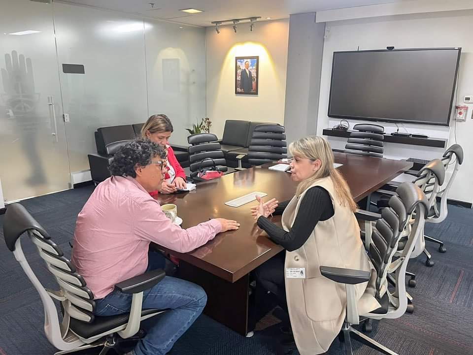 Alcaldesa Virna Johnson gestiona ante la UNGRD apoyo para atender emergencia generada por el invierno 2 Alcaldesa Virna Johnson gestiona ante la UNGRD apoyo para atender emergencia generada por el invierno