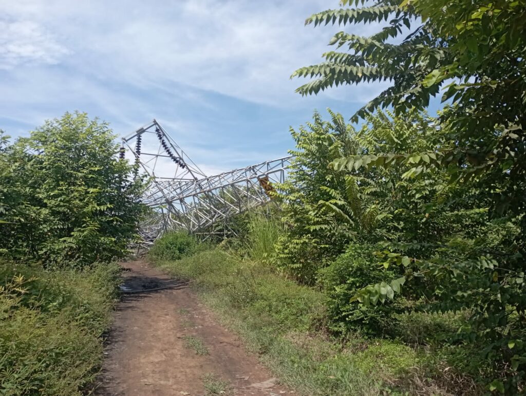 Al menos dos heridos dejó desplome de torre de energía en Valledupar 1 b34bdee9 84de 4ee1 aa4b 28f44ac21b24 1024x771 1