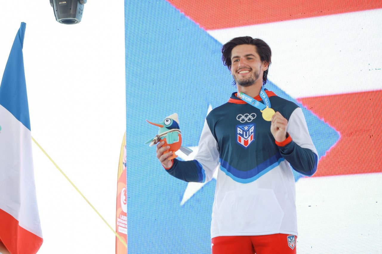 Alcaldesa Virna Johnson condecora a los primeros medallistas de los I Juegos Centroamericanos y del Caribe de Mar y Playa 3 Alcaldesa Virna Johnson condecora a los primeros medallistas de los I Juegos Centroamericanos y del Caribe de Mar y Playa 5