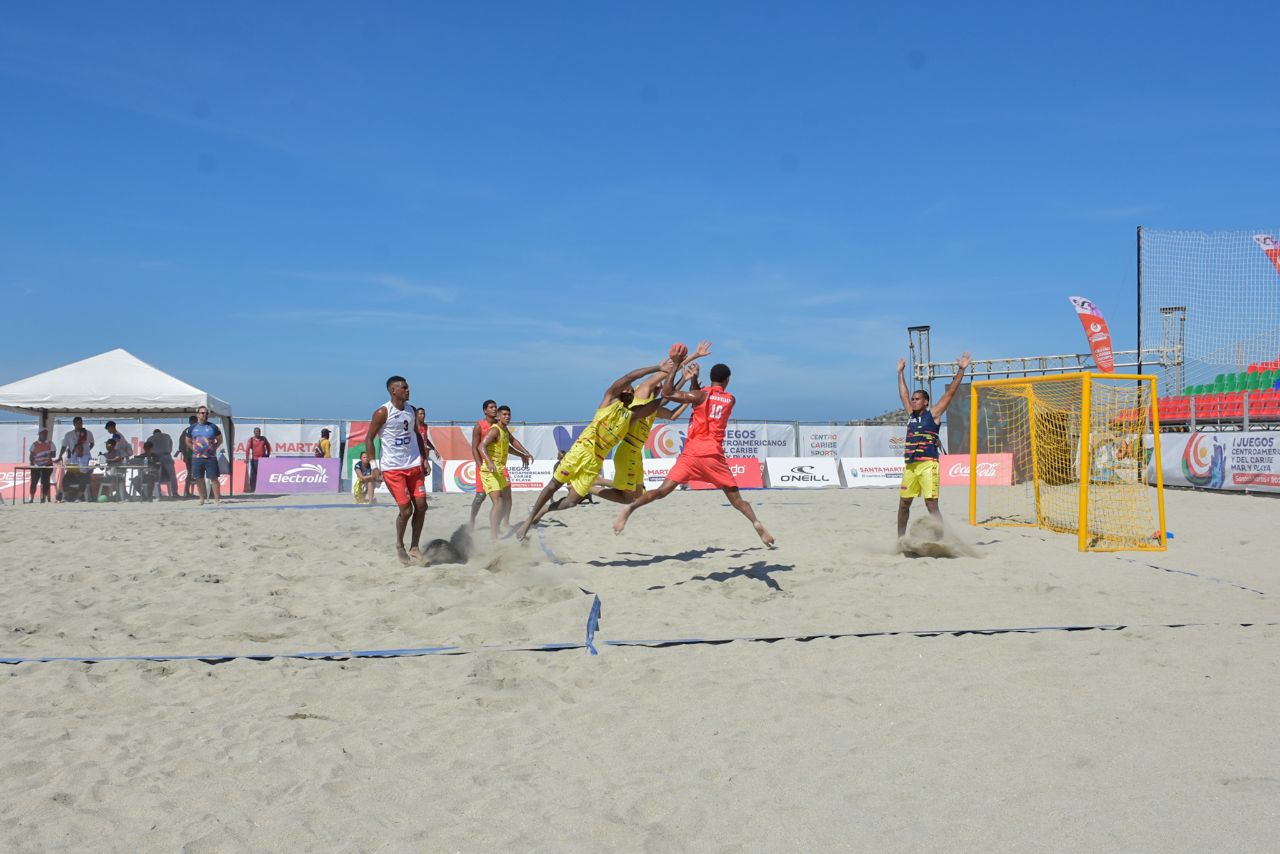 El Balonmano abrió la fiesta de los Juegos Centroamericanos y del Caribe de Mar y Playa en Santa Marta 2 El Balonmano abrio la fiesta de los Juegos Centroamericanos y del Caribe de Mar y Playa en Santa Marta 3
