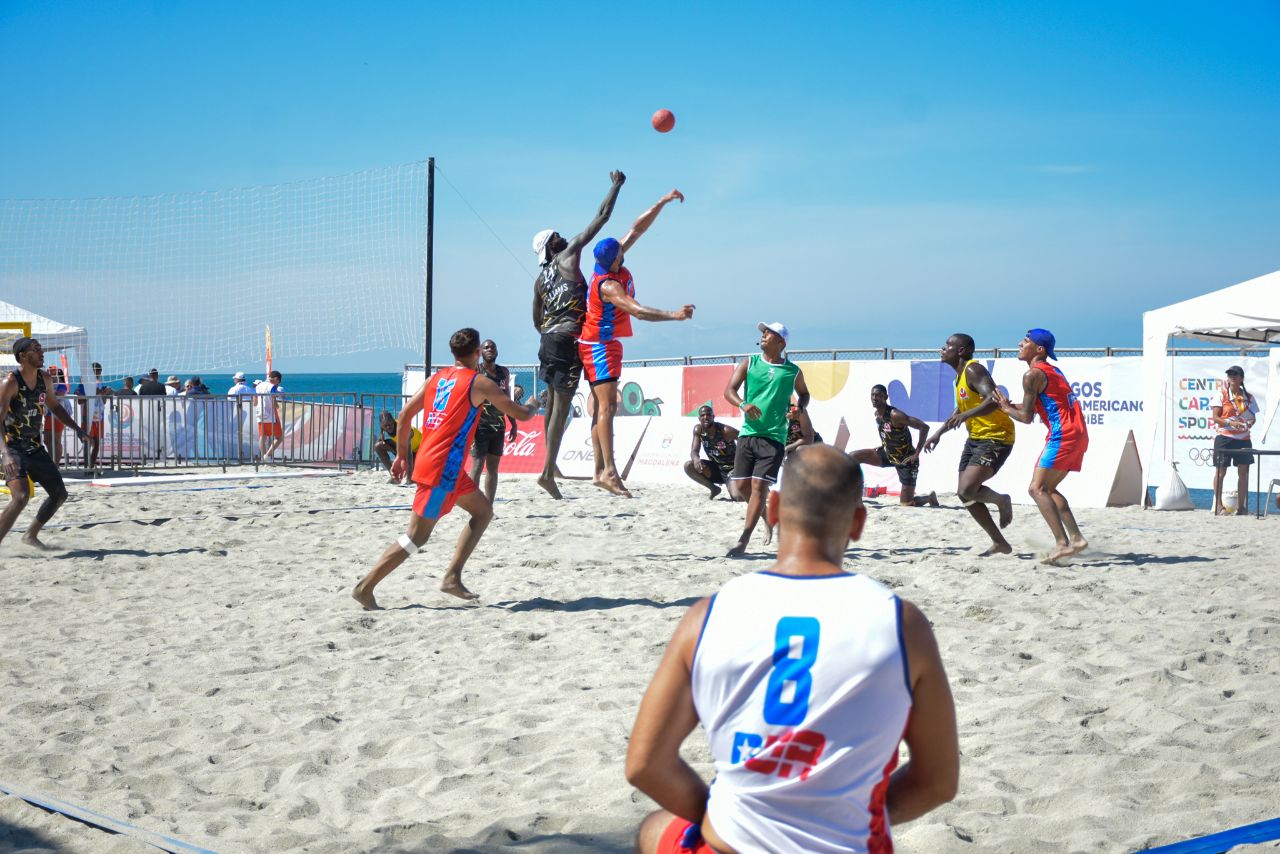 El Balonmano abrió la fiesta de los Juegos Centroamericanos y del Caribe de Mar y Playa en Santa Marta 6 El Balonmano abrio la fiesta de los Juegos Centroamericanos y del Caribe de Mar y Playa en Santa Marta 7