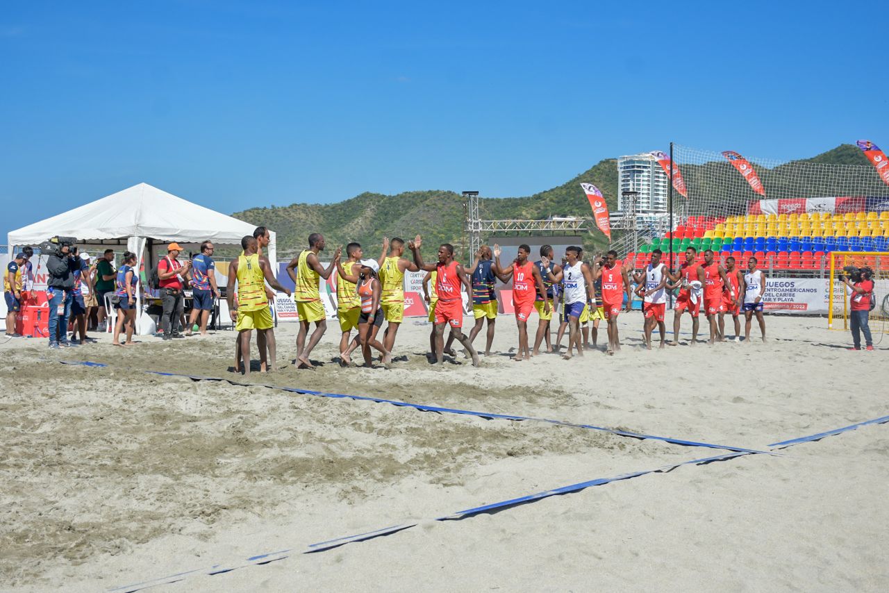 El Balonmano abrió la fiesta de los Juegos Centroamericanos y del Caribe de Mar y Playa en Santa Marta 8 El Balonmano abrio la fiesta de los Juegos Centroamericanos y del Caribe de Mar y Playa en Santa Marta 9