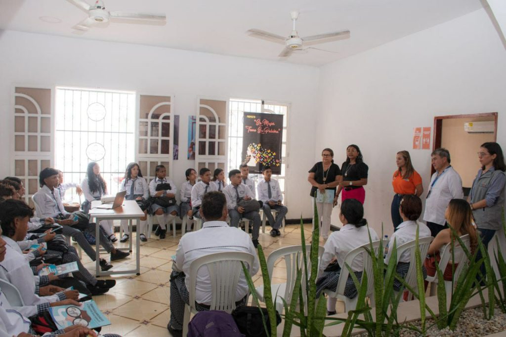 Gobernacion capacito a jovenes de Cienaga sobre democracia y contra el fraude electoral 4