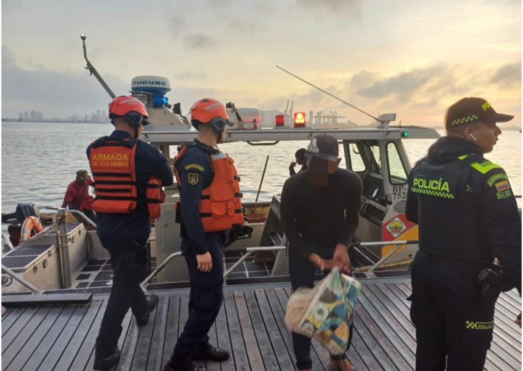 Armada de Colombia frustra hurto a embarcación en área general de Cartagena 1 WhatsApp Image 2023 07 01 at 15.15.29 1