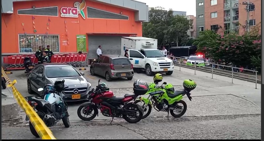 Asesinan a ‘Checho’ de ‘Los Pepes’y en la huida matan a vigilante 1 Asesinan a ‘Checho de ‘Los Pepesy en la huida matan a vigilante 2