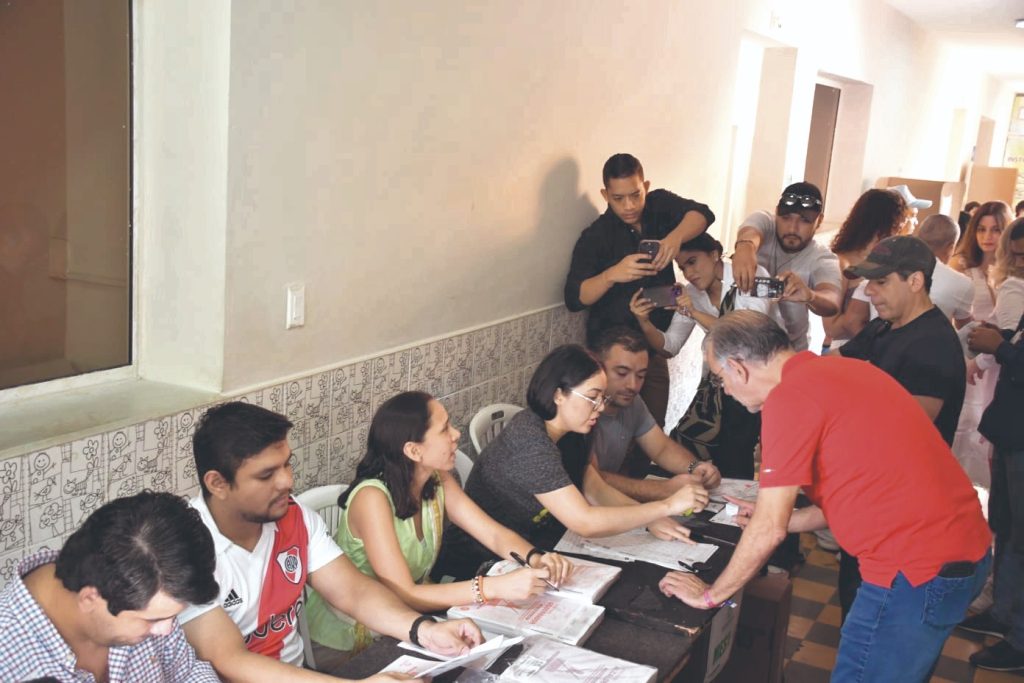Con amplia ventaja / Eduardo Verano, por tercera vez gobernador del Atlántico 2 IMG 20231030 WA0008