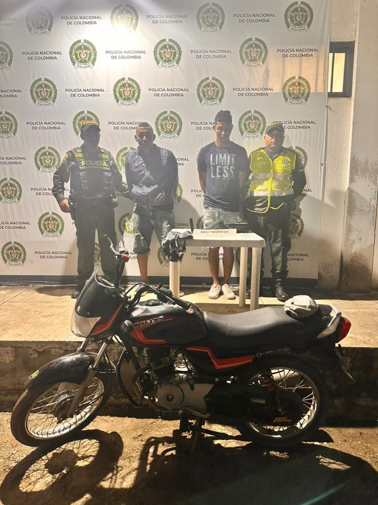 Con oficiales encubiertos de la Policía capturan a cuatro criminales, dedicados al hurto a puntos de pago y recaudo de dineros en la ciudad de Santa Marta 1 8309f783 0037 4357 a52b c0f2606c0f94
