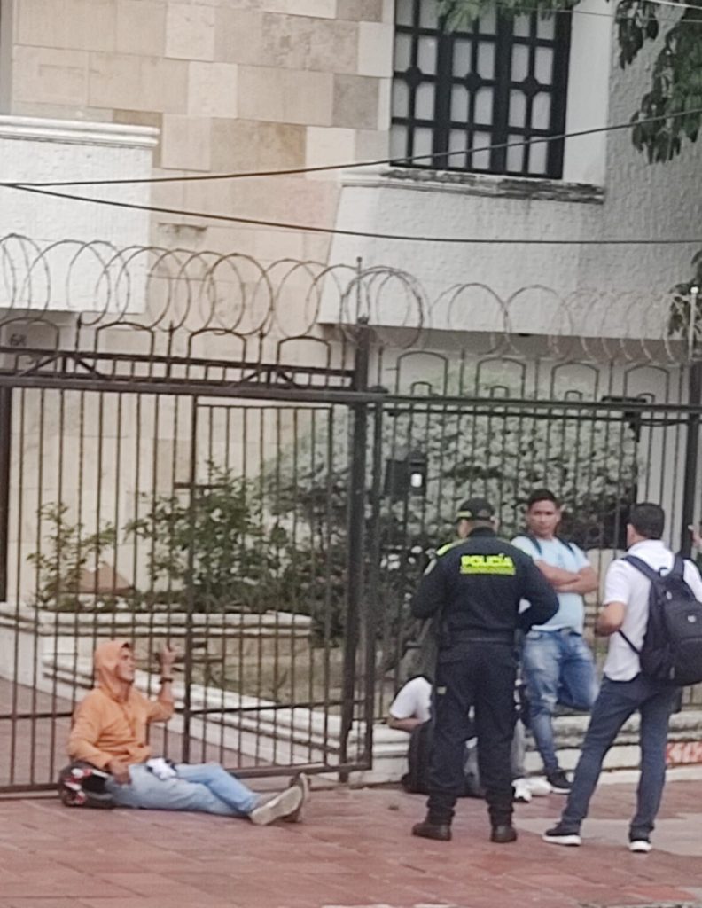 Vigilantes de Altum Security reclaman por pagos retrasados 1 Vigilantes de Altum Security reclaman por pagos retrasados 2