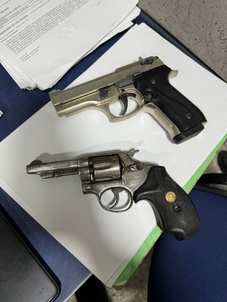 Con oficiales encubiertos de la Policía capturan a cuatro criminales, dedicados al hurto a puntos de pago y recaudo de dineros en la ciudad de Santa Marta 3 d6c4523f e8ff 4c54 8506 dcd9c8fbfad6