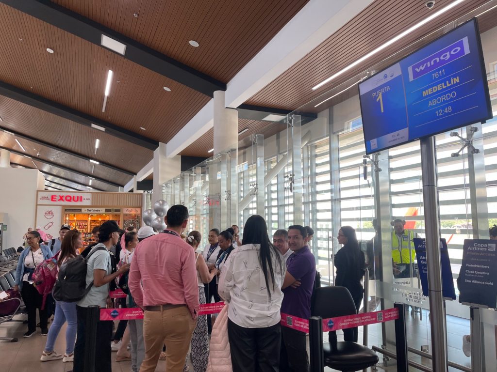 Aeropuertos de Oriente S.A.S. y Wingo inaguran la nueva ruta aérea Santa Marta - Medellín 5 WhatsApp Image 2023 12 04 at 3.56.18 PM 2
