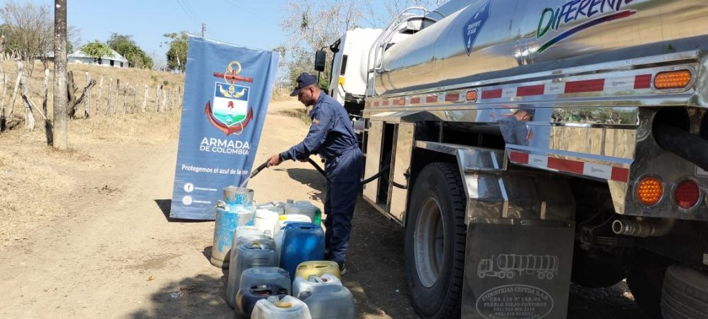 Armada de Colombia entregó 220 mil litros de agua potable a comunidades afectadas por sequía 3 29dd9797 98d9 4780 b35e 4720116dc319