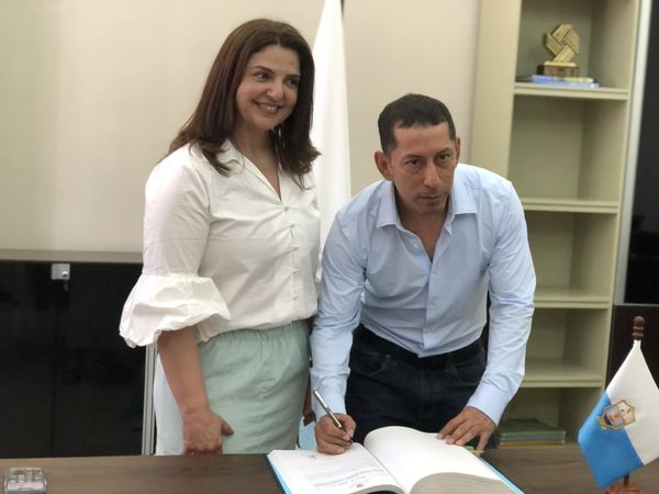 Este es el nuevo gabinete Municipal de Santa Marta: Carlos Pinedo Cuello posesionó a su equipo de trabajo 7 415045206 932061611823305 5488955103116190814 n