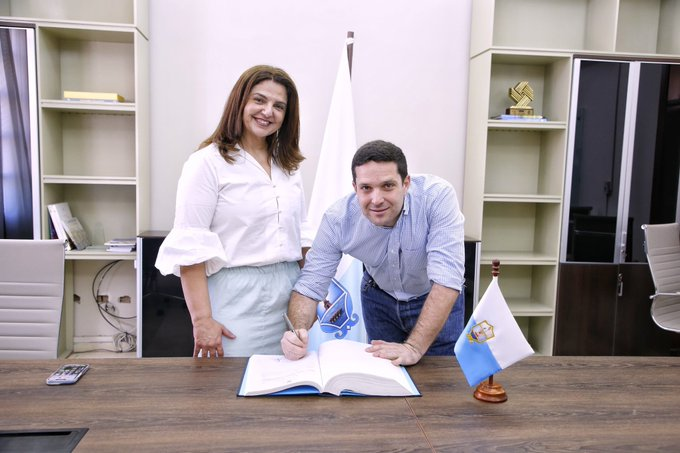 Este es el nuevo gabinete Municipal de Santa Marta: Carlos Pinedo Cuello posesionó a su equipo de trabajo 6 GC1yIsiWMAAdZrZ