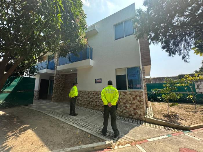 DURANTE REDADA CONTRA LAS FINANZAS CRIMINALES DE ‘LOS CHATAS’, ‘EL MESA’, ‘LOS TRIANA’ Y ‘PACHELLY’, FUERON CAPTURADOS 19 PRESUNTOS TESTAFERROS POR LAVADO DE ACTIVOS 1 Imagen de WhatsApp 2024 02 22 a las 20.39.38 721e3597
