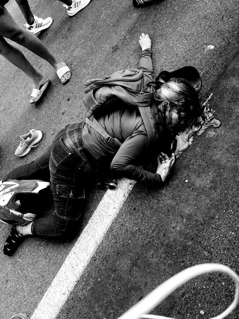 Sicarios en moto asesinaron a mujer en la Troncal del Caribe en Santa Marta 1 d88c3553 6365 41d4 b1b2 f95db4309ea4