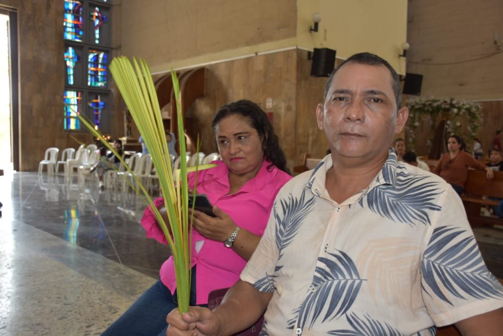 Así vivieron los feligreses la celebración del Domingo de Ramos 5 742cbc28 47ca 426b 918c d6f4dd134b38