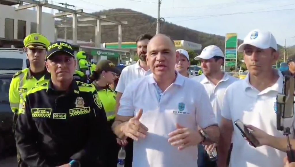 Alcaldía y Policía reciben a turistas: Seguridad y convivencia durante la Semana Mayor en Santa Marta 1 Alcaldia y Policia de Santa Marta reciben a turistas en el puente festivo de Semana Santa