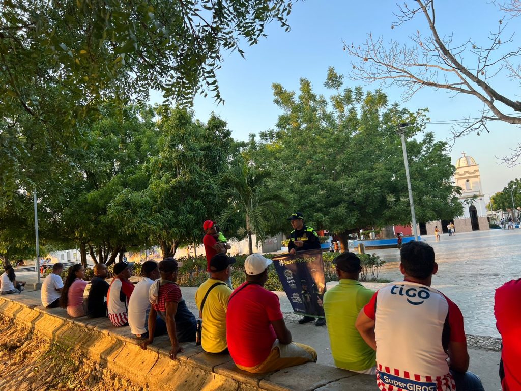 Policía del Atlántico intensifica campañas preventivas contra la violencia y las riñas en la región 2 Camp. Educativa Policia Atlantico 2