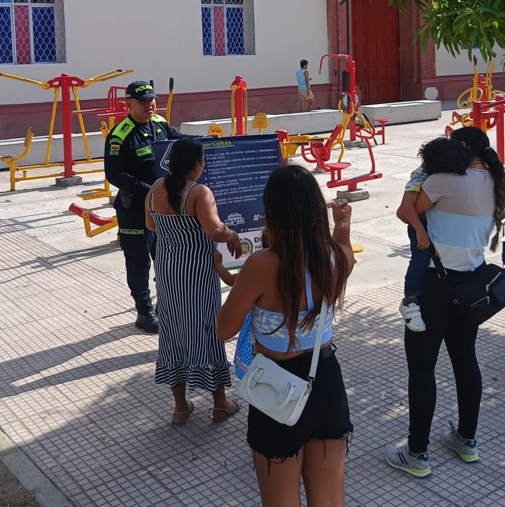 Policía del Atlántico intensifica campañas preventivas contra la violencia y las riñas en la región 1 Camp. Educativa Policia Atlantico 3