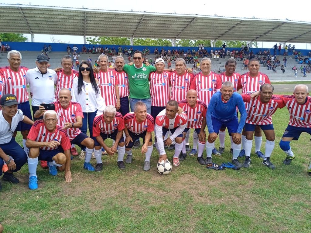 Campo de la Cruz homenajeó a Dumas Guette 1 Dumas Guette 2