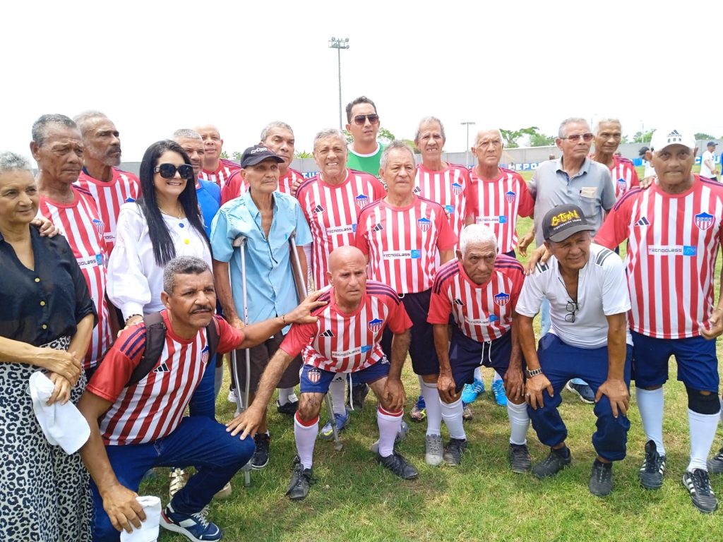 Campo de la Cruz homenajeó a Dumas Guette 2 Dumas Guette 3