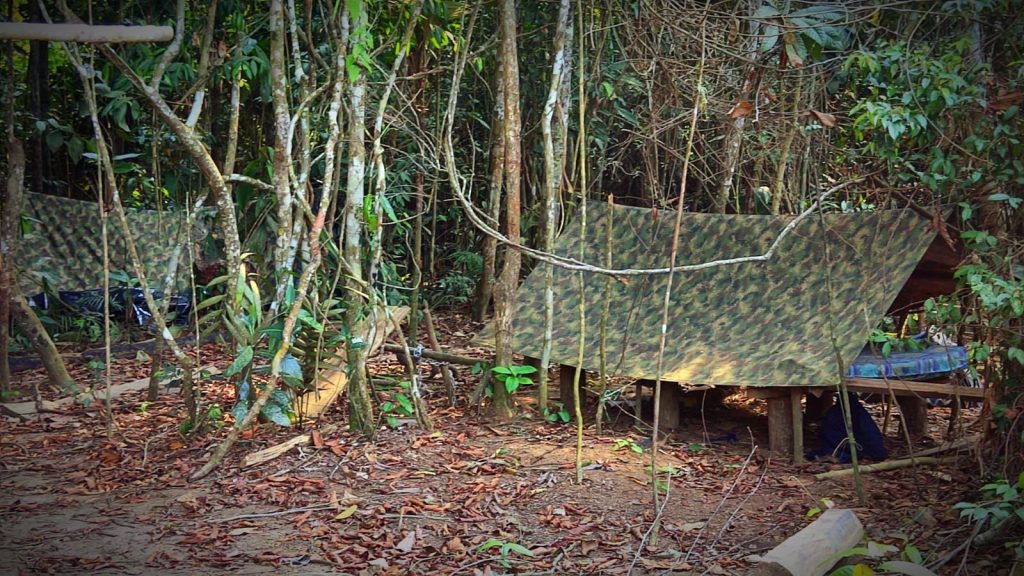 Ejército Nacional ubicó un campamento abandonado con artefactos explosivos que al parecer pertenecería a la organización armada rebelde ELN 1 artefactos explosivos ELN 2